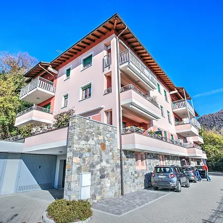 Appartamento Residenza Chiara: Sunny Balcony And Mountain View - Happy Rentals דירה