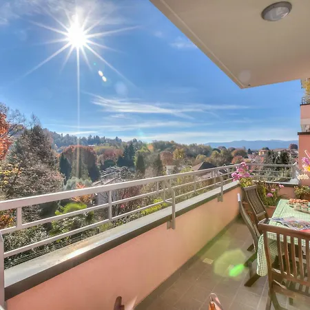 Appartamento Residenza Chiara: Sunny Balcony And Mountain View - Happy Rentals *