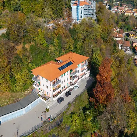דירה Appartamento Residenza Chiara: Sunny Balcony And Mountain View - Happy Rentals לאבנו-מומבלו