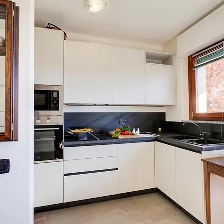 Residenza Chiara: Sunny Balcony And Mountain View - Happy Appartement *
