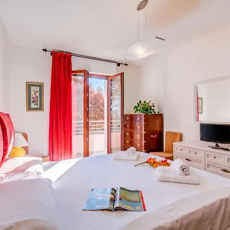 Residenza Chiara: Sunny Balcony And Mountain View - Happy Appartement *