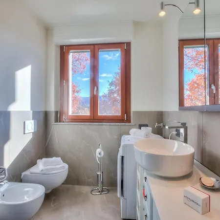 Residenza Chiara: Sunny Balcony And Mountain View - Happy *