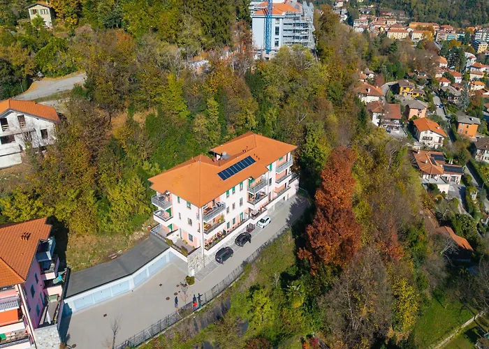 Апартаменты Residenza Chiara - Happy Лавено-Момбелло